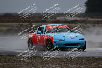 media/Nov-15-2025-CalClub SCCA (Sat) [[7bfa5a7151]]/Race/Group 4/